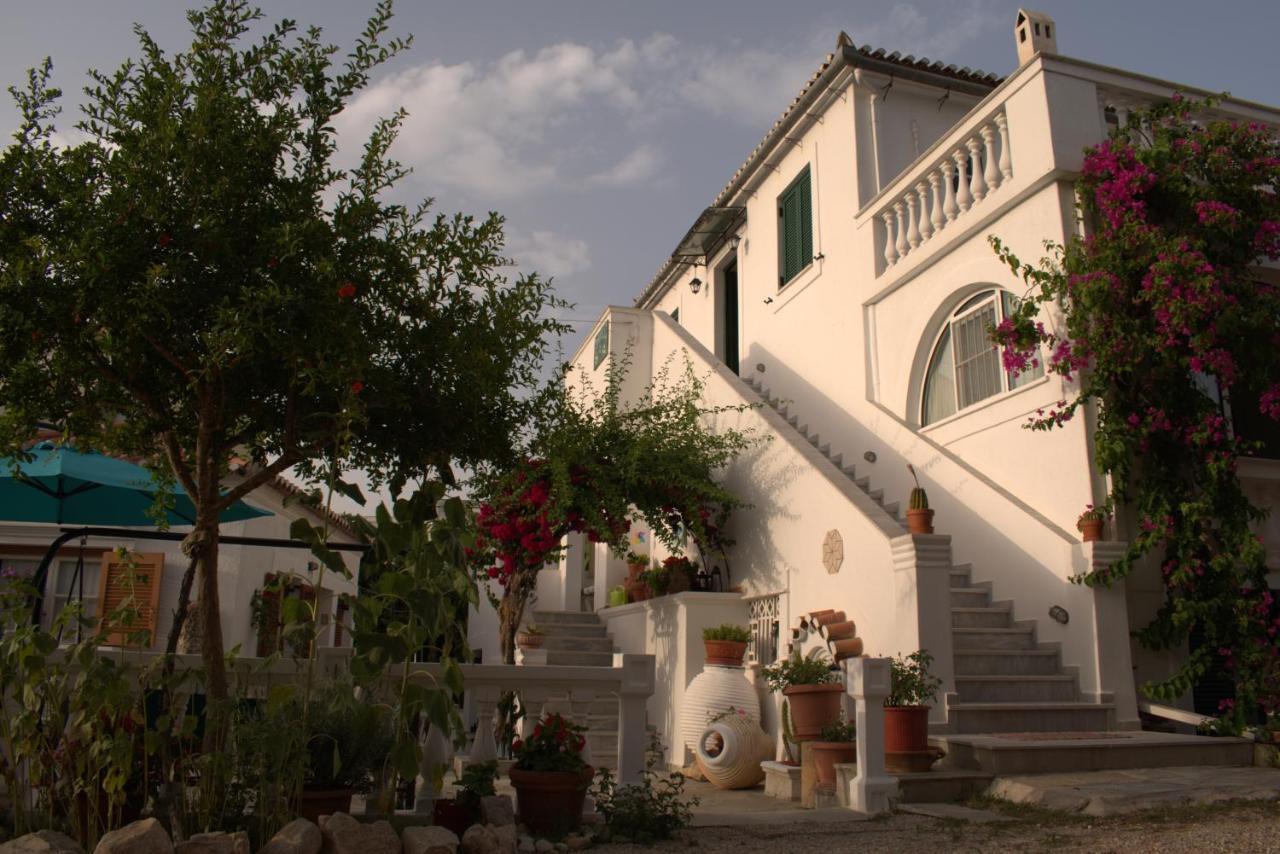 Condillia II Hotel Spetses Town Exterior photo