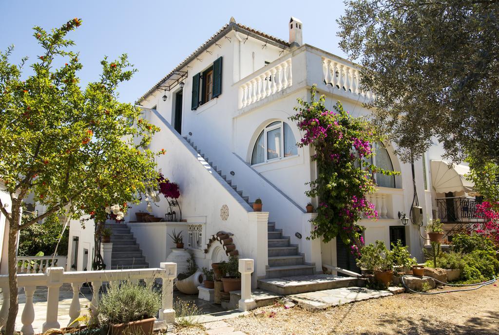 Condillia II Hotel Spetses Town Exterior photo
