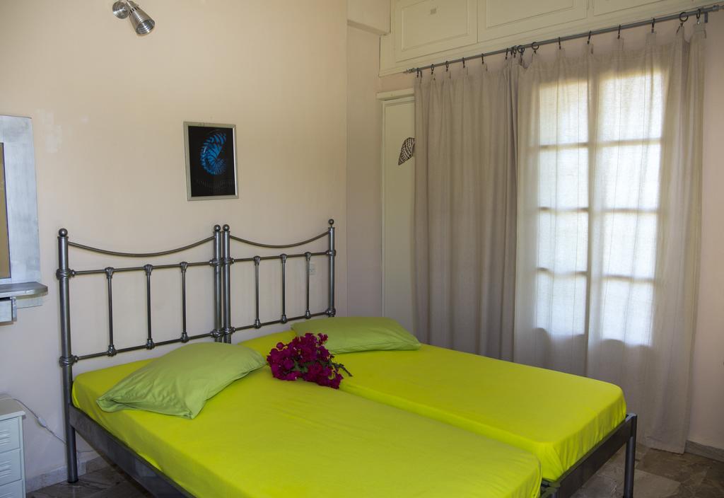 Condillia II Hotel Spetses Town Exterior photo